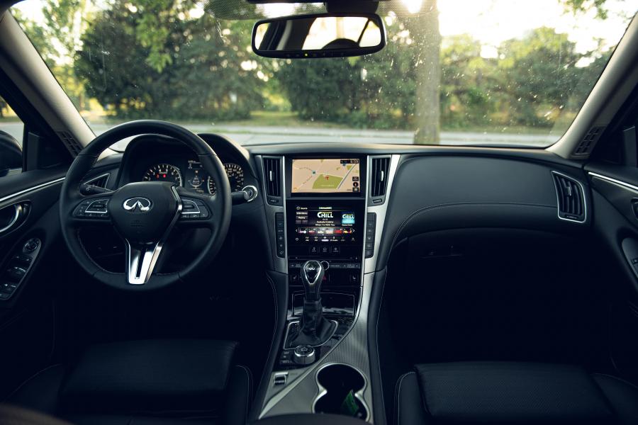 Торпедо Infiniti Q50S Signature Edition (V37) 2019 года  (NA) (фото 10 из 20)